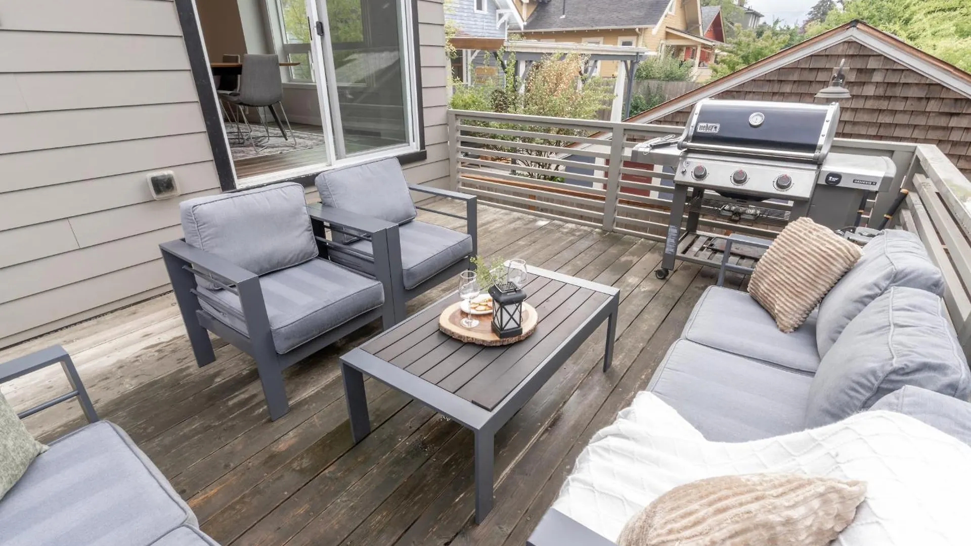 Comfy Family Home, Walkable Neighborhood + Patio! Portland 0*,
