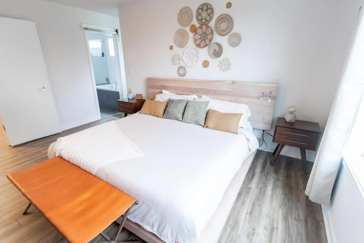 Comfy Family Home, Walkable Neighborhood + Patio! Portland 0*,