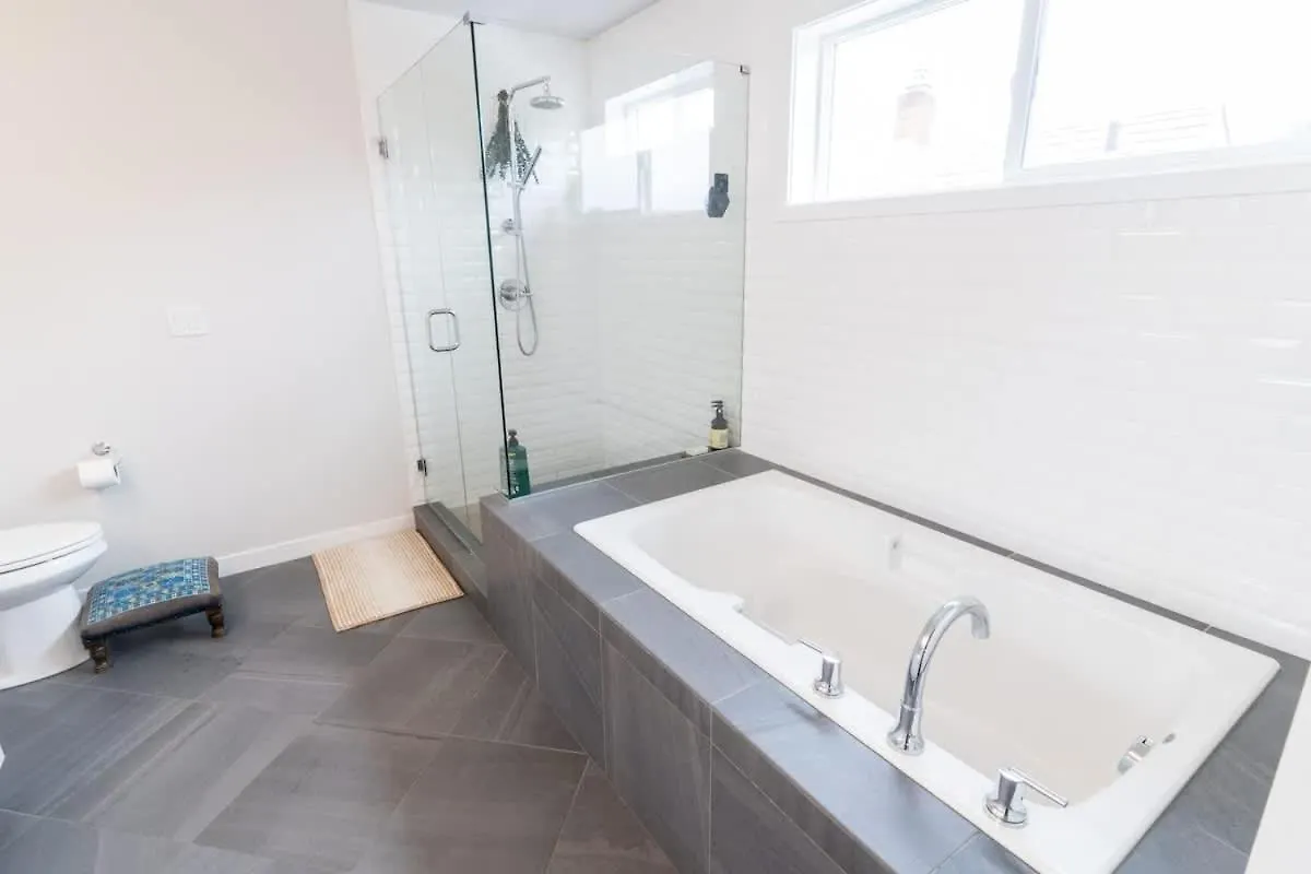 Holiday home Comfy Family Home, Walkable Neighborhood + Patio! Portland