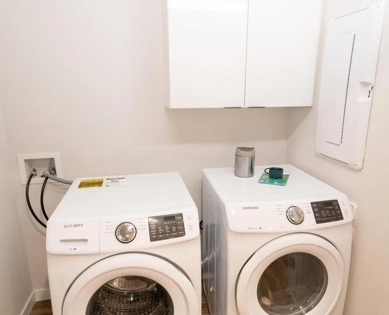 Comfy Family Home, Walkable Neighborhood + Patio! Portland
