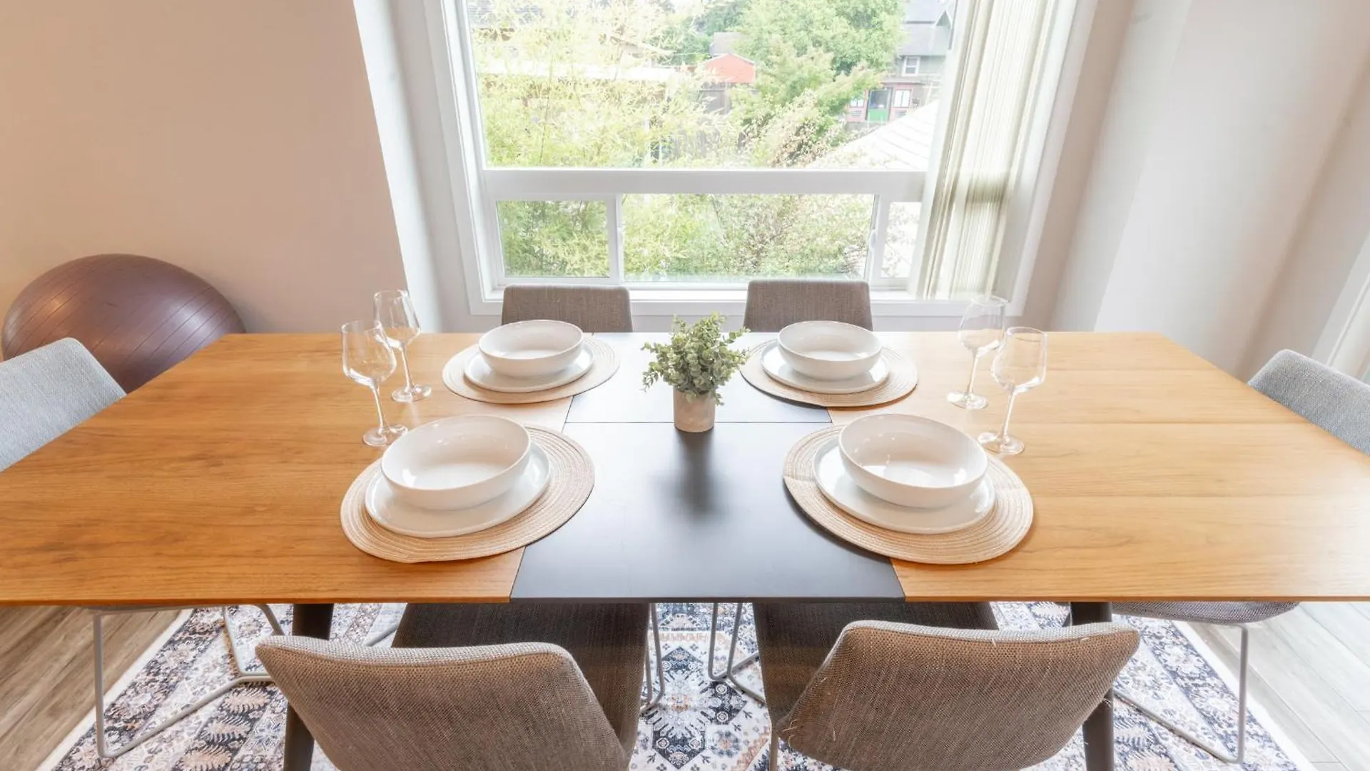 Comfy Family Home, Walkable Neighborhood + Patio! Portland 0*,  United States