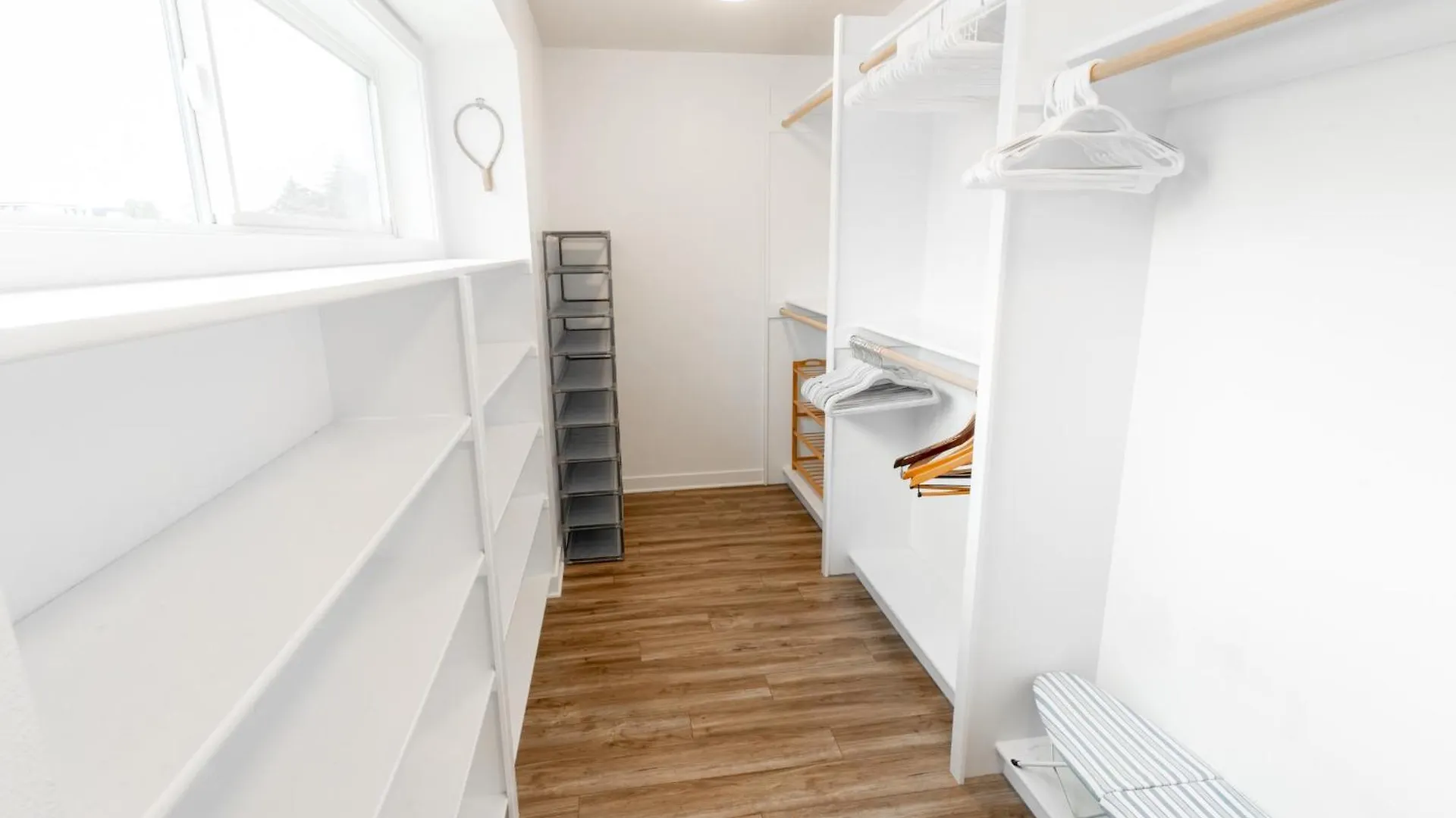 Comfy Family Home, Walkable Neighborhood + Patio! Portland 0*,